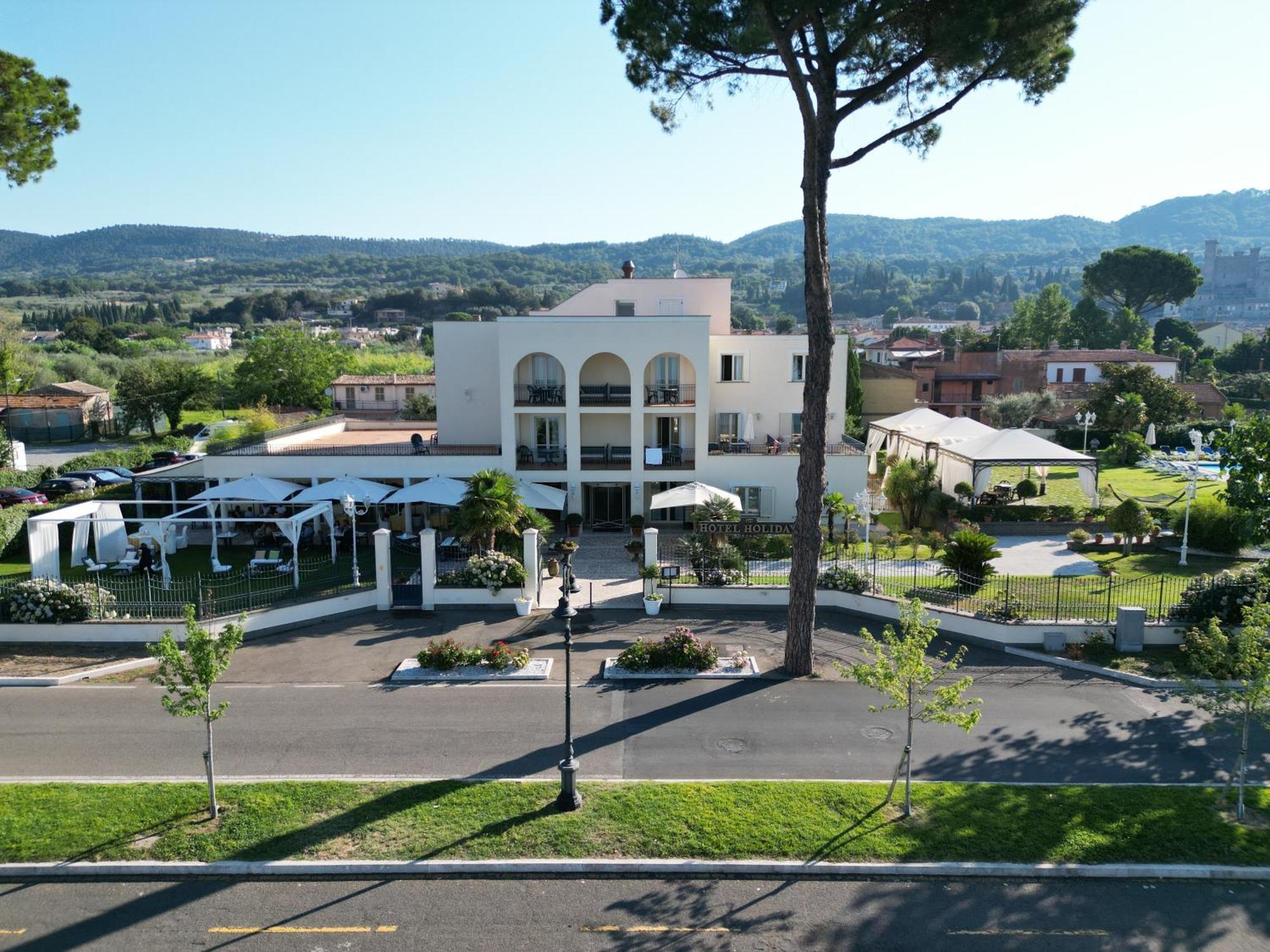 Hotel Holiday Sul Lago Bolsena Exteriör bild